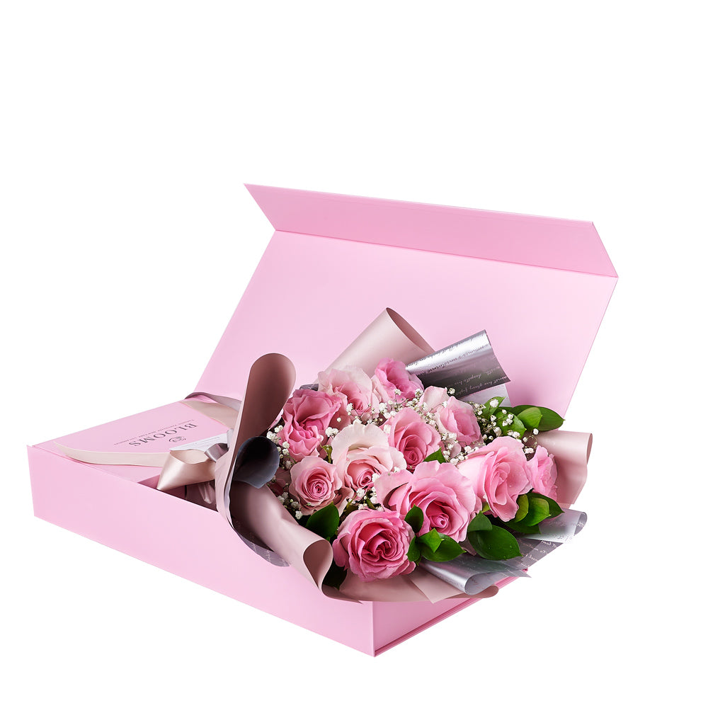 Bouquet/Multi-level 9 packaged rose bouquets (be sure to get