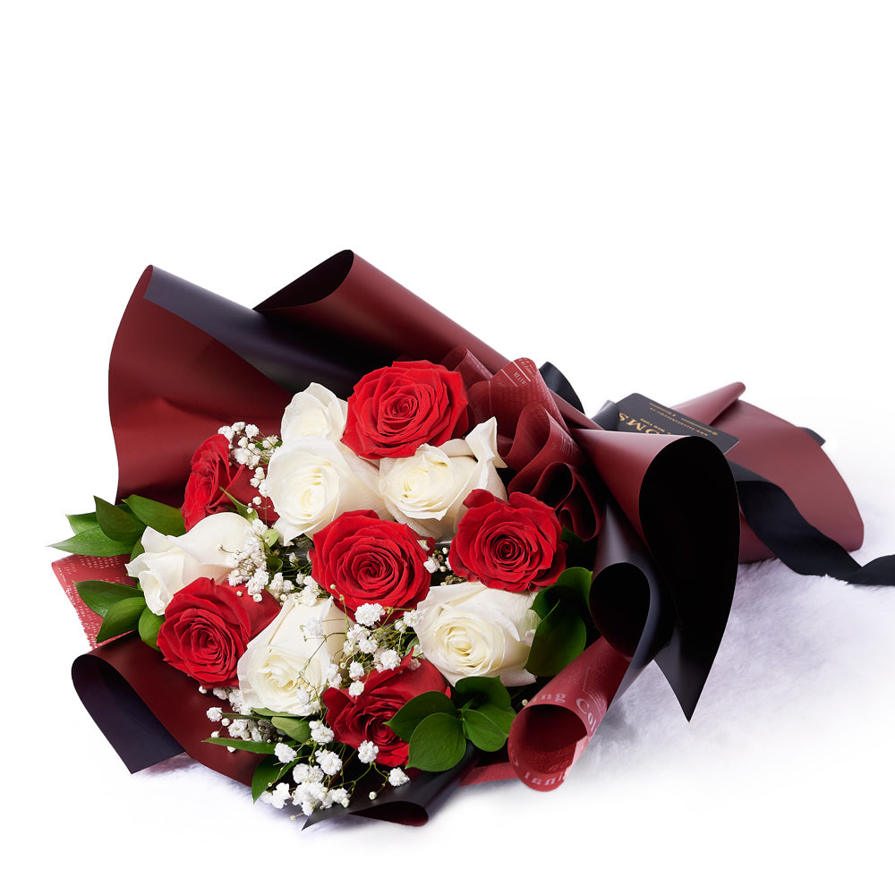 Valentine's Day 12 Stem Red & Rose Bouquet– Valentine's Day Gifts – New Jersey Blooms