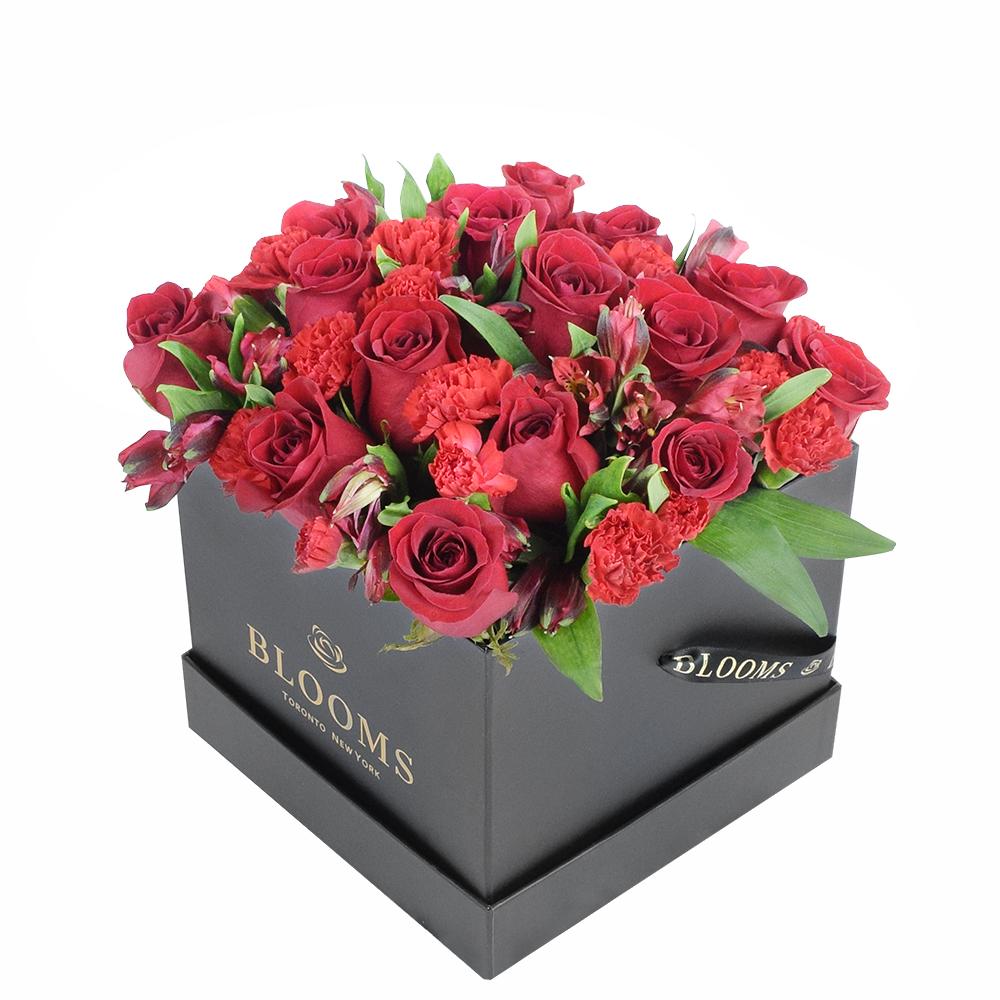 Red box rose set. New Jersey flower delivery. New Jersey Blooms