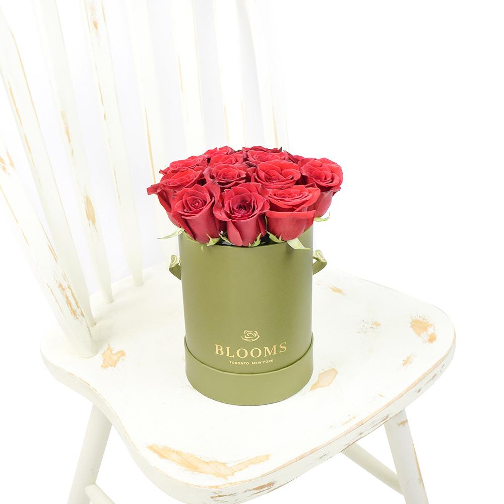 Red Rose & Spring Green Gift Box, gorgeous selection of red roses gathered together in a Blooms tall green hat box, Flower Gifts from Blooms New Jersey - Same Day New Jersey Delivery.